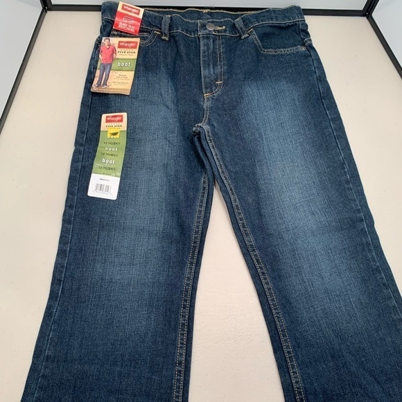 Wrangler 5 Star Jeans Boys Size 12 Husky Blue Relaxed Boot 6BRHWFN NWT - Picture 1 of 11